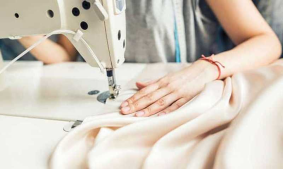 Cách chọn loại vải phù hợp cho từng kiểu áo đồng phục